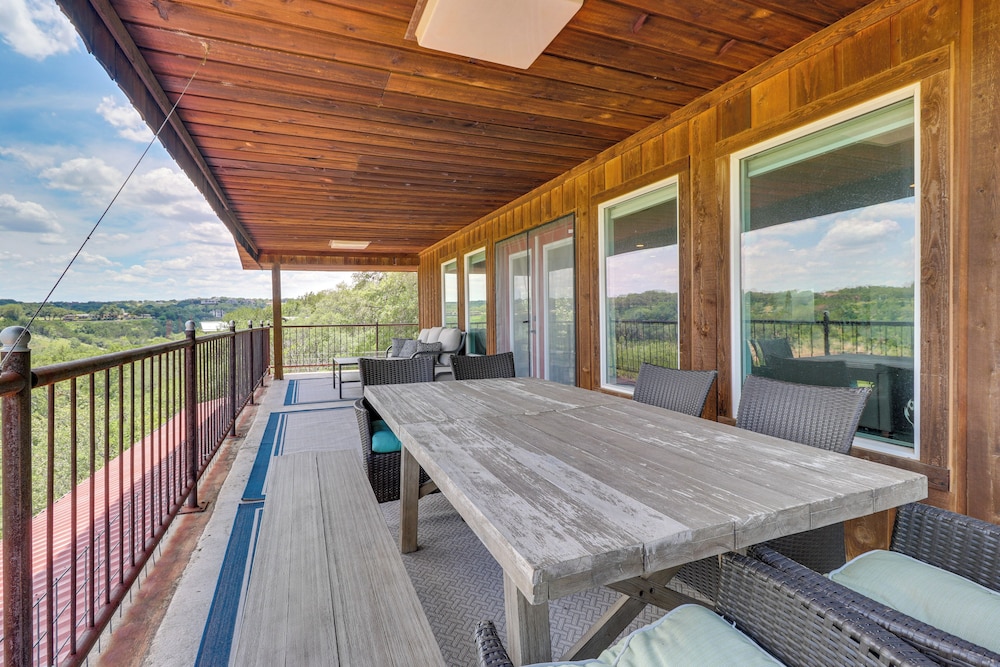 Waterfront Spicewood Home: Deck, Fire Pit Grill - Property Image 13
