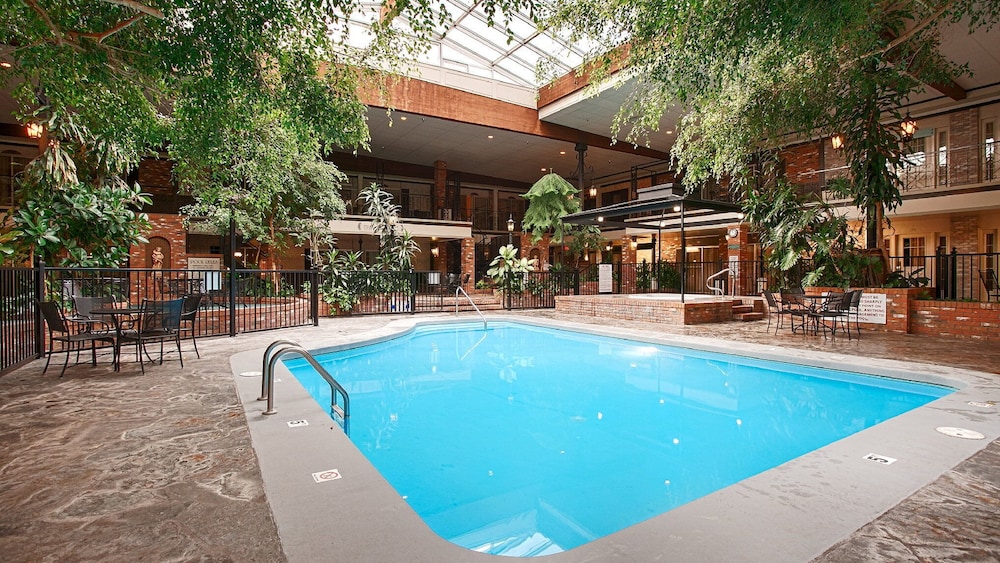Great Falls Vacations - Heritage Inn - Property Image 7