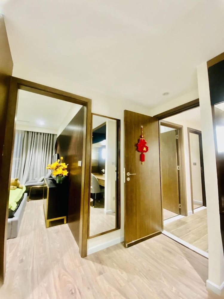 Sunrise City Alm's Luxury Apartment