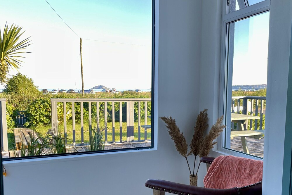 Wavecrest Holiday Cottage