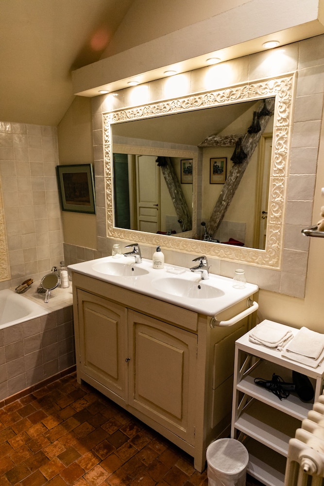 Photo 32