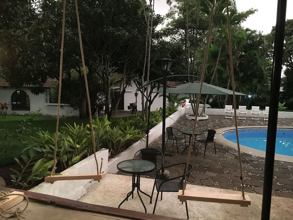 TripOn 2 - Hostel - Adults Only