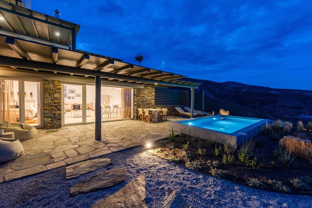 Vathi Bleu Private Villas