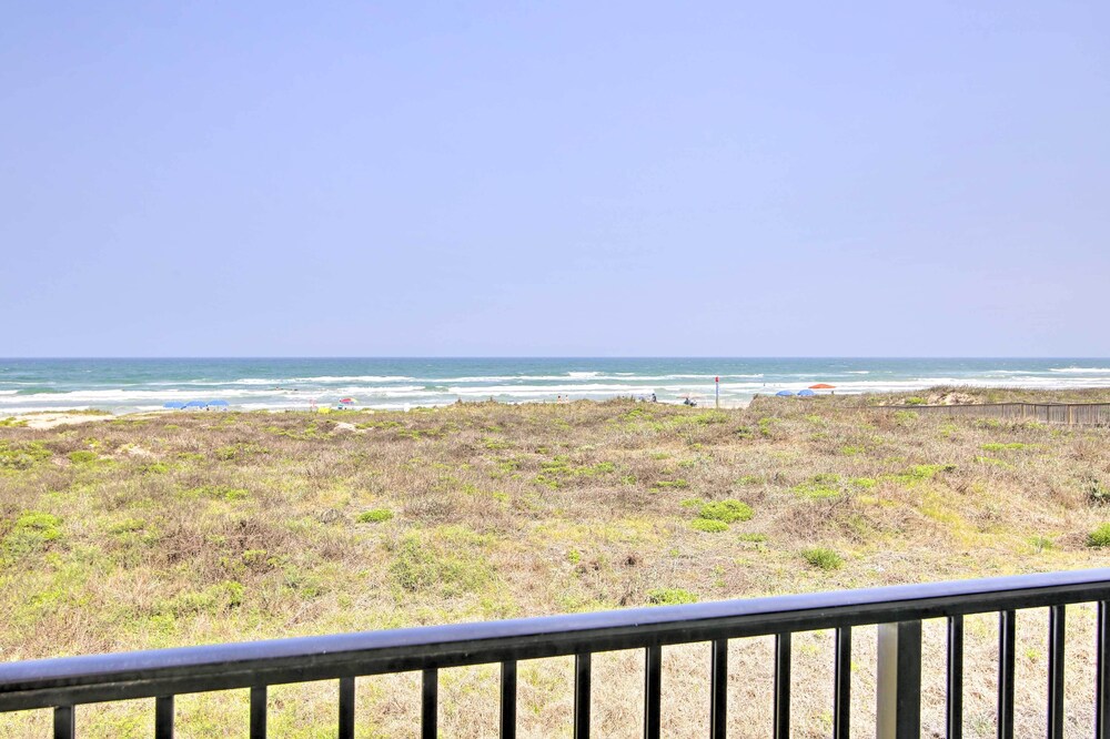 Modern Beachfront Condo w/ Pool & Beach Access! view 5