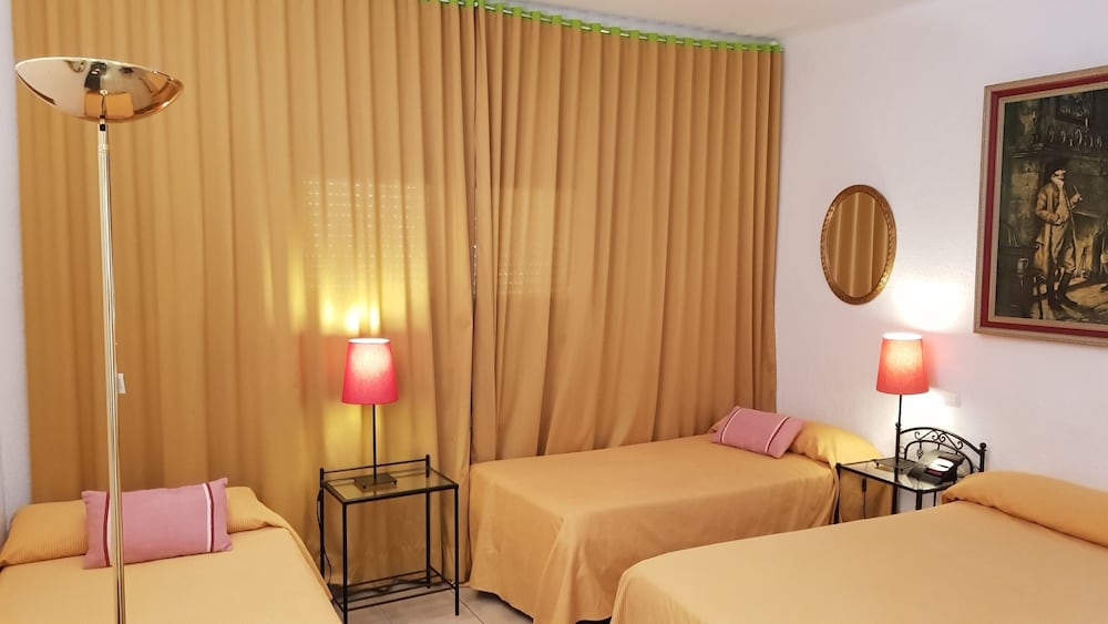 Hostal Residencia Catalina view 5