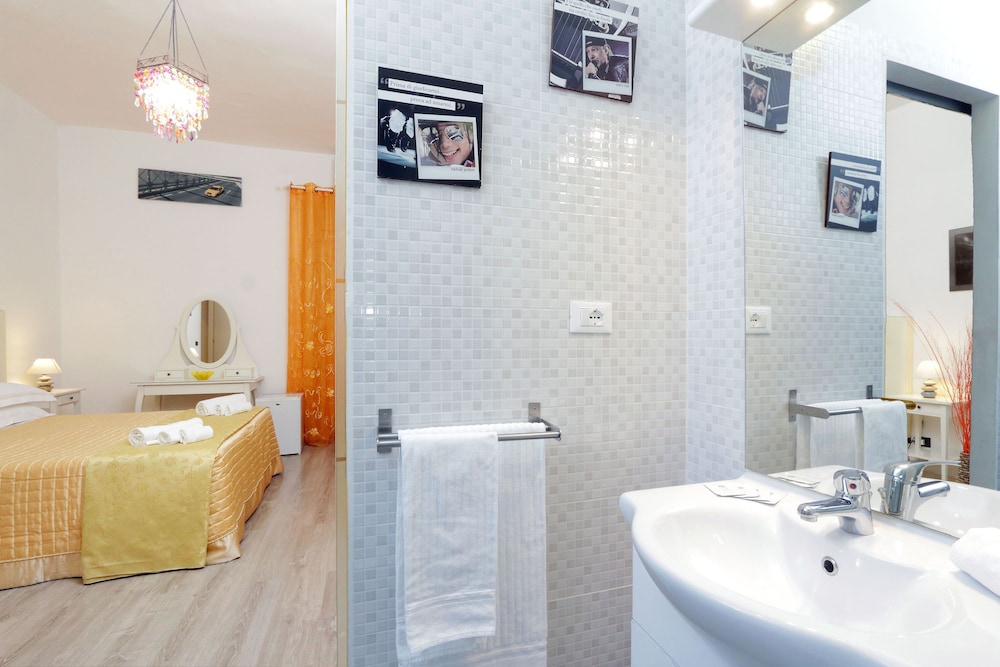 AppleMoon Rooms for Rent photo 4