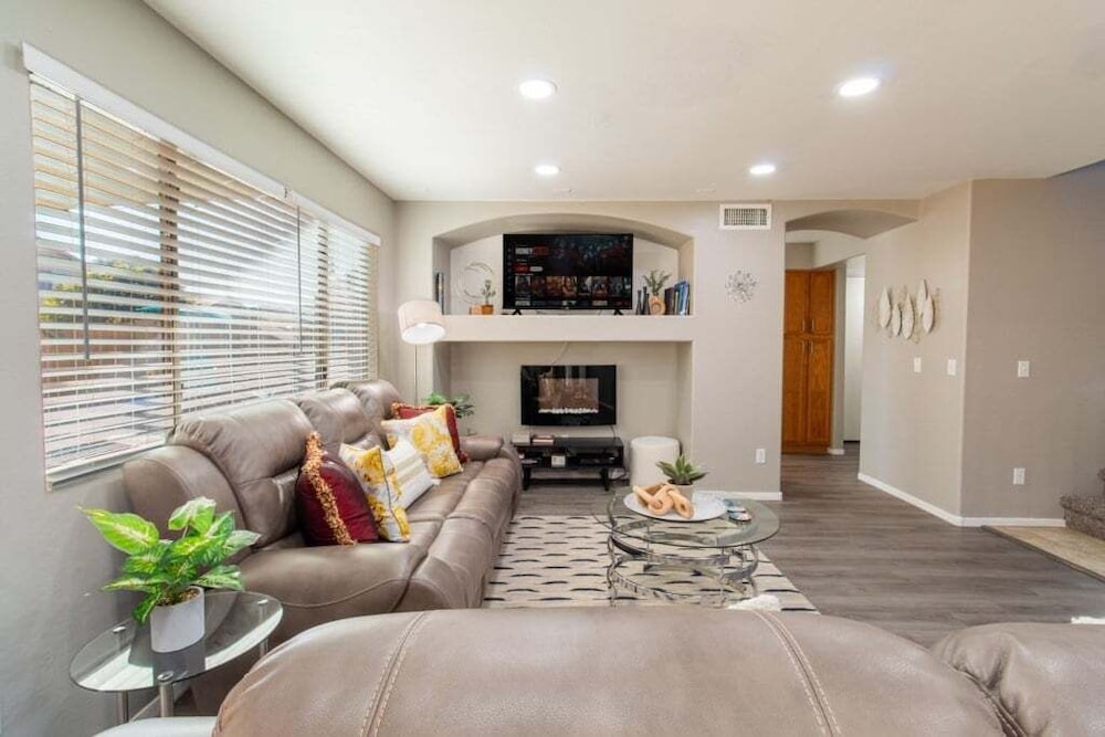 Casa Aria 4br Home & Heated Pool 4 Bedroom Home