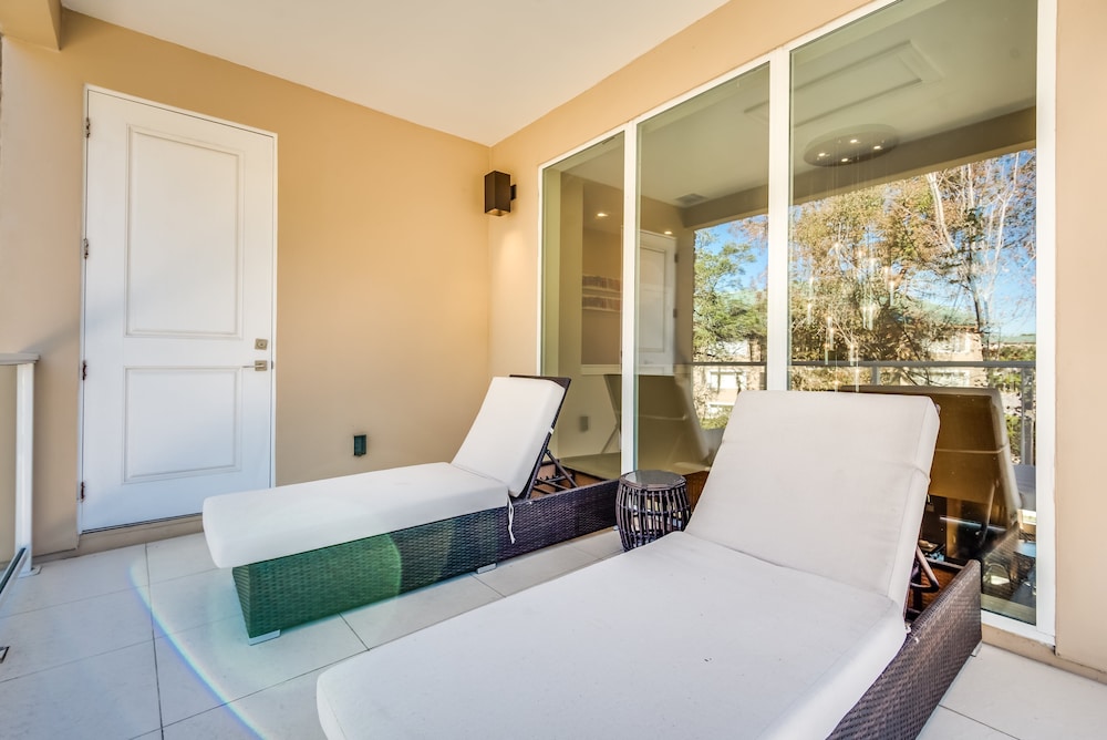 Magic Village Resort 4 Bdrm Townhome view 3