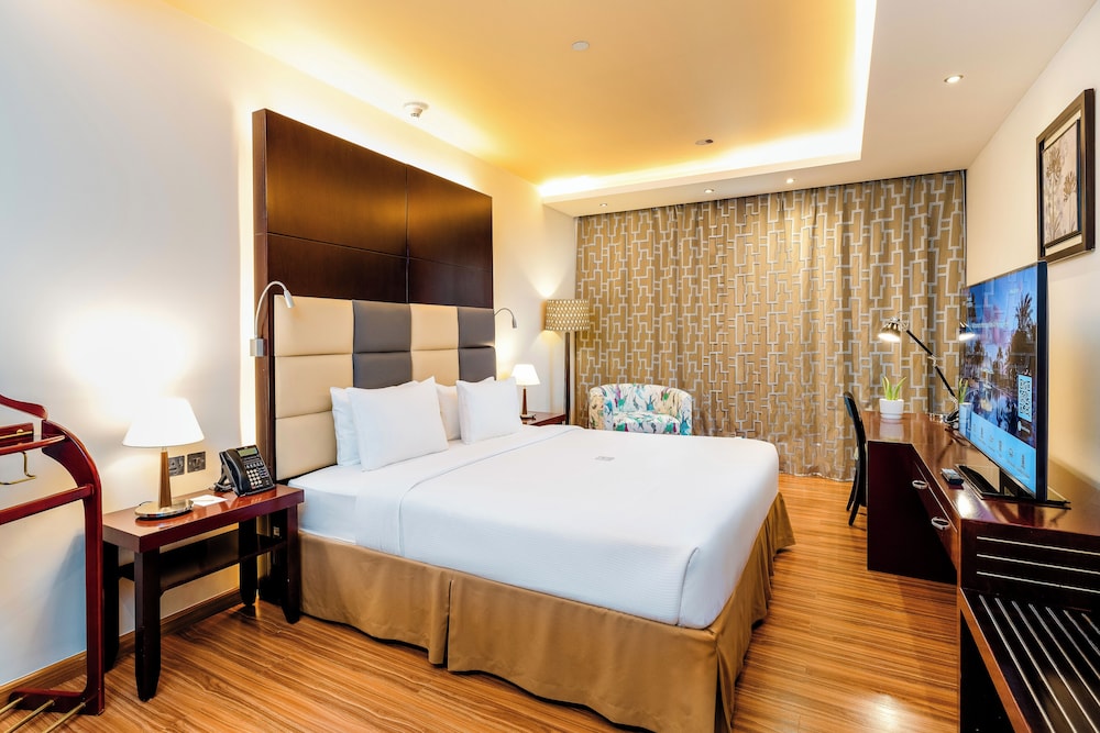 Abu Dhabi Vacations - Metropolitan Al Mafraq Hotel - Property Image 16