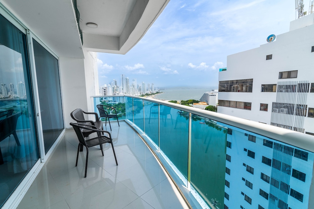 Photo 34 sur 89 de Apartamentos Unik Cartagena Edificio Poseidón