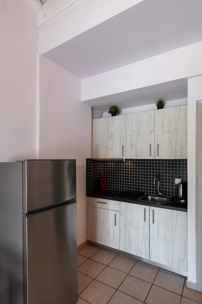 Drakatos Apartment 1B X