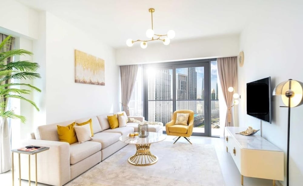 30th Floor Near Burj Khailfa Dubai Mal