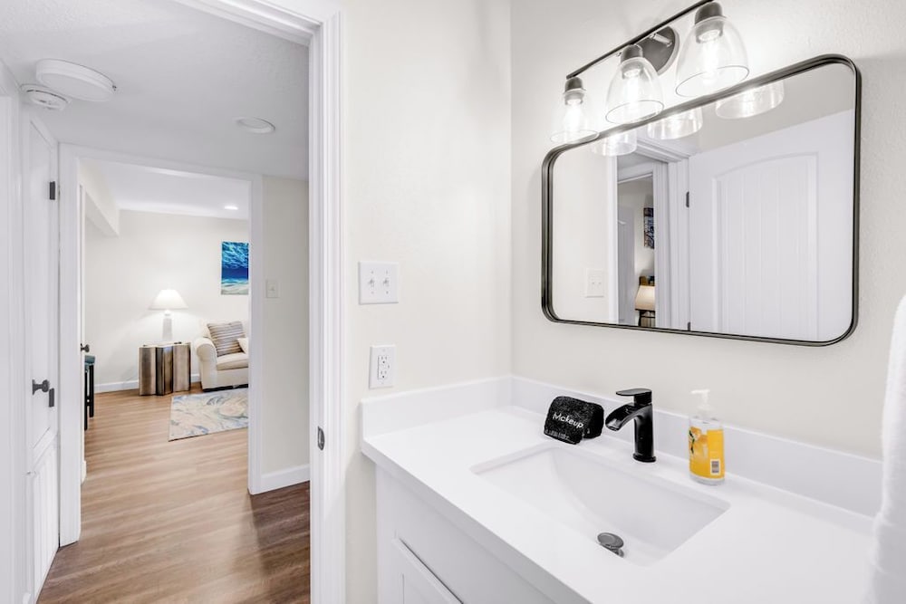 Porter Condos