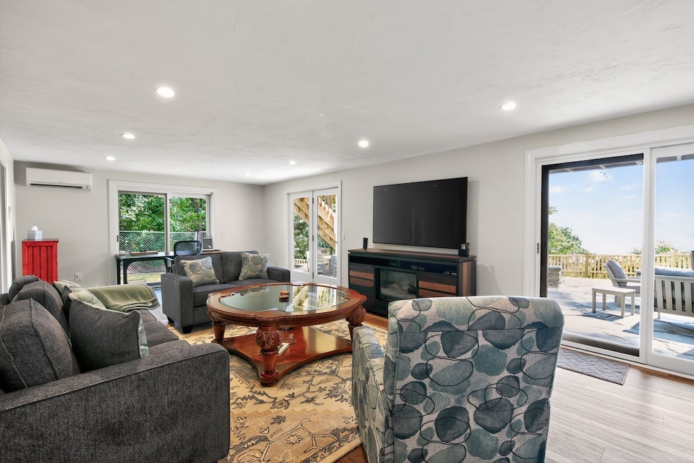 Ocean Views & Private Beach 3br Nature Escape 3 Bedroom Villa