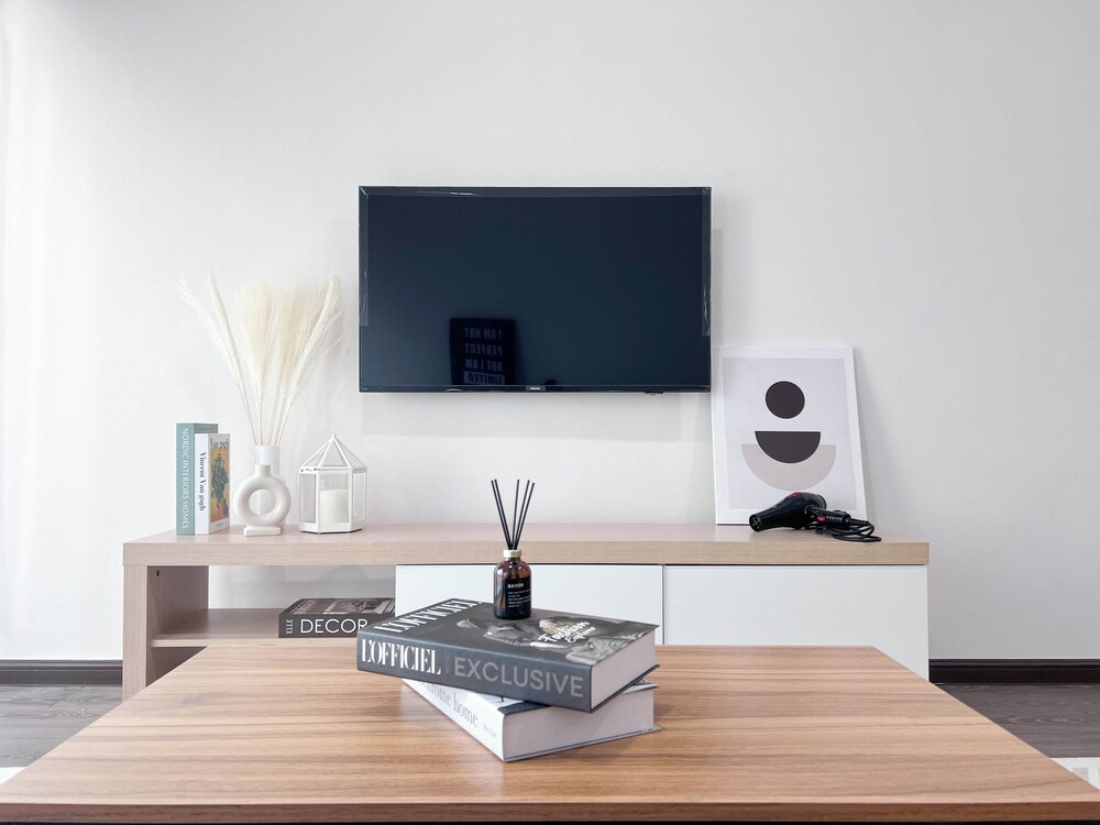 MH Maison by Manhattan Group