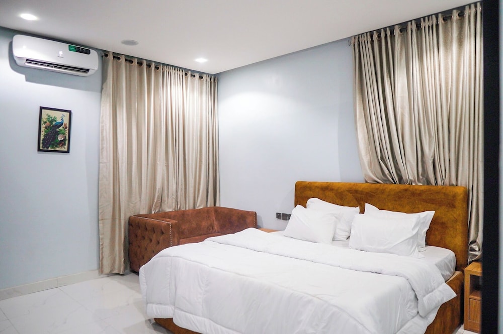 Cedarwood Apartment