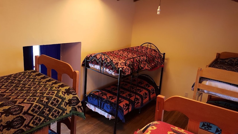 Reinbo Hostel B&B