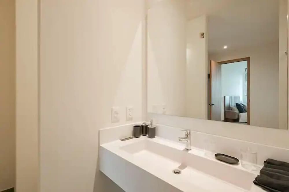 Stylish 2BR Apartment in BeGrand Reforma photo 2