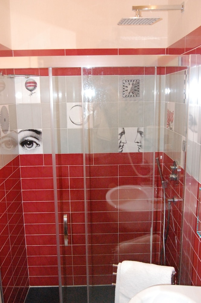 Stevens Suite Apartment en Gallipoli — bathroom