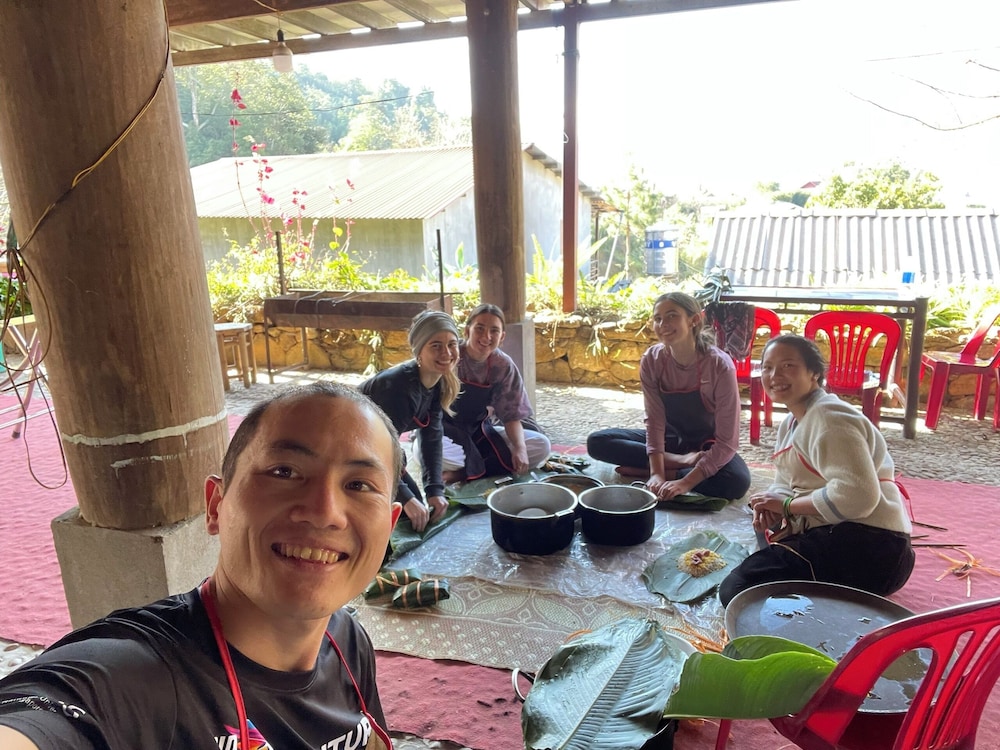 Bees Homestay Sapa & Trekking