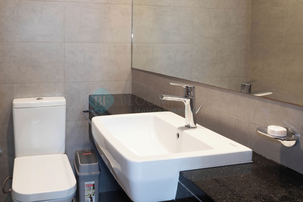 Bloomfields Grandeur 2BR Suite AlReem