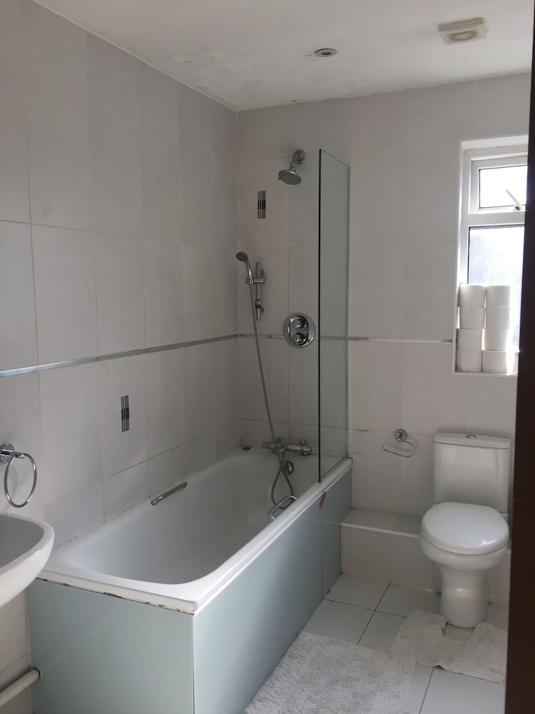 Edgware Bed and Breakfast