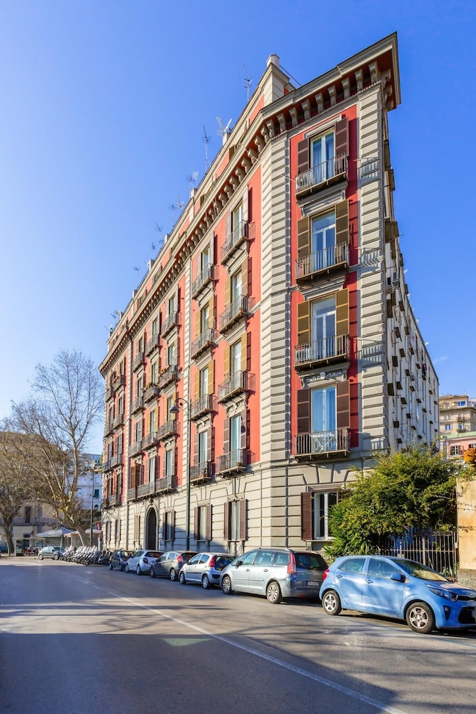 Vittorio Emanuele Modern Apartment I by Wonderful Italy