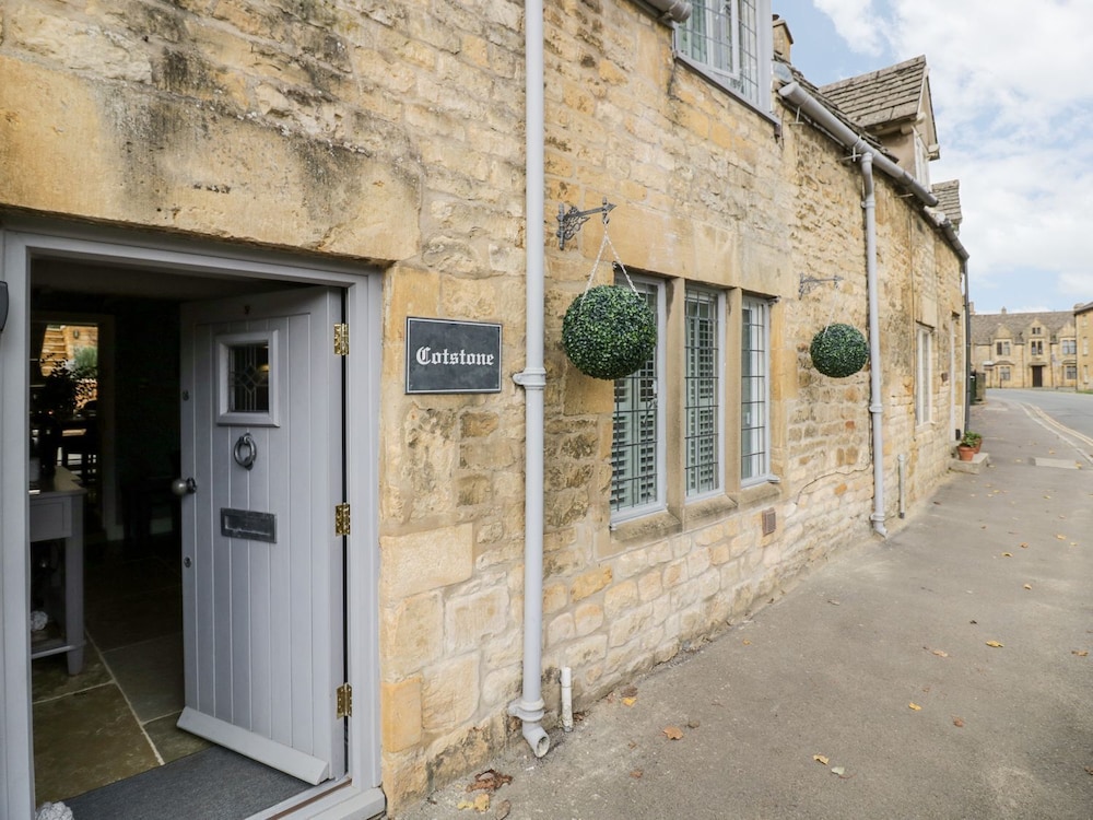 Cotstone Cottage