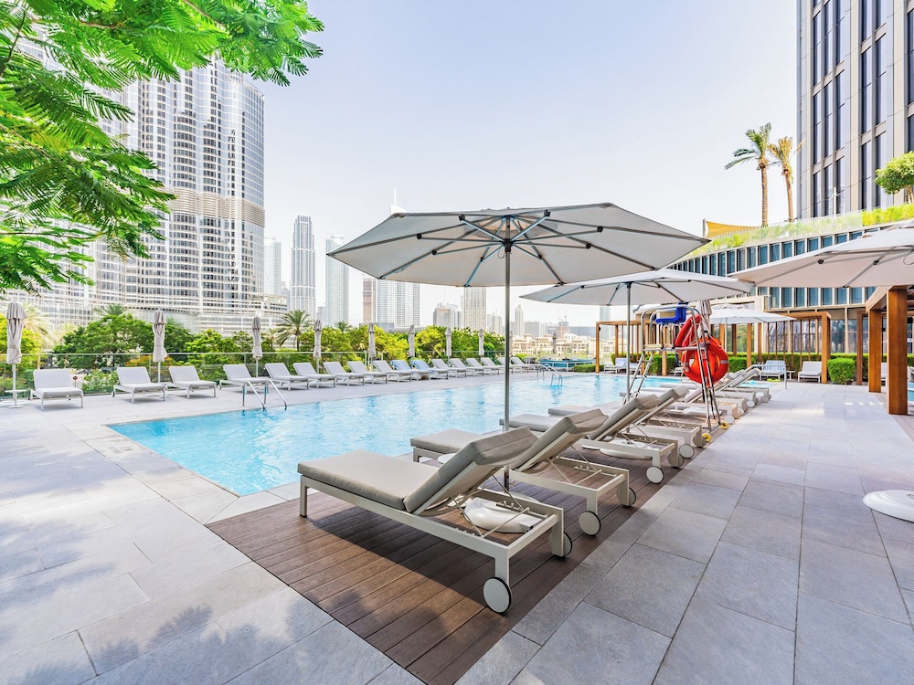 Elegant Apt with Prime Burj Khalifa View
