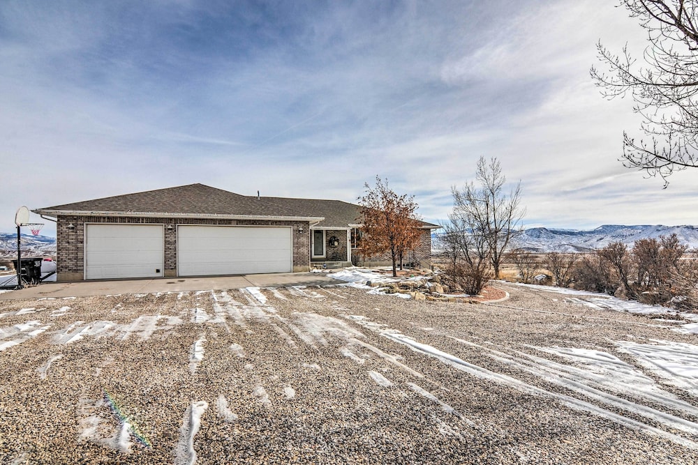 Aurora Vacations - Outdoorsy Utah Paradise w/ Mountain Views! - Property Image 4