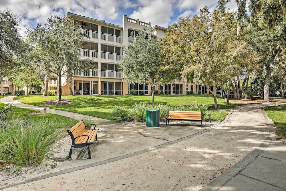 Riverfront Palm Coast Getaway w/ Resort Amenities! in Palm Coast, US