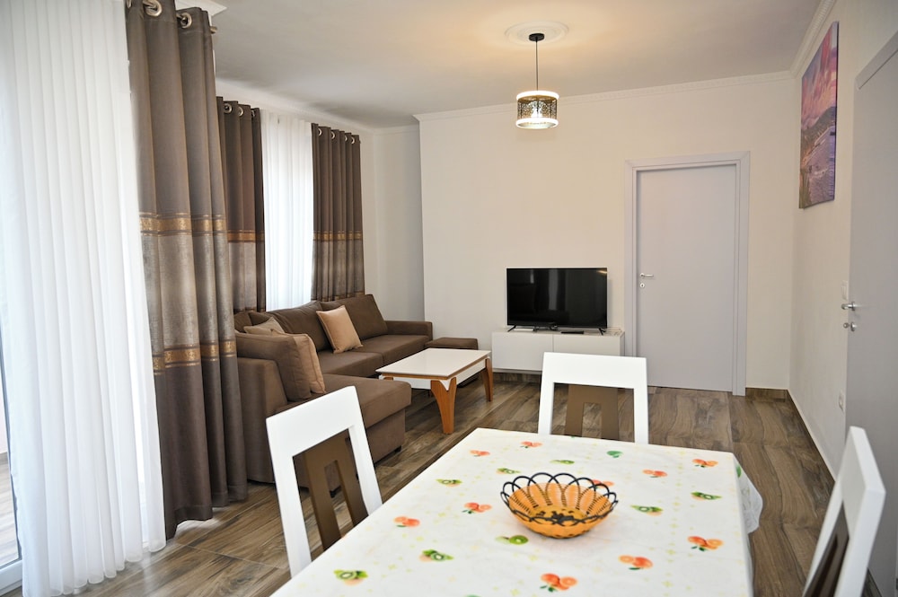 Elite Apartments