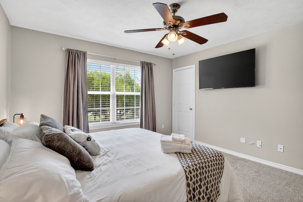 Game Day Getaway Near Texas A&m 4 Bedroom Home