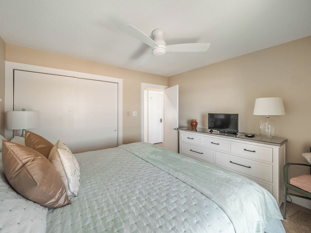 Beach Coma by Topsail Realty