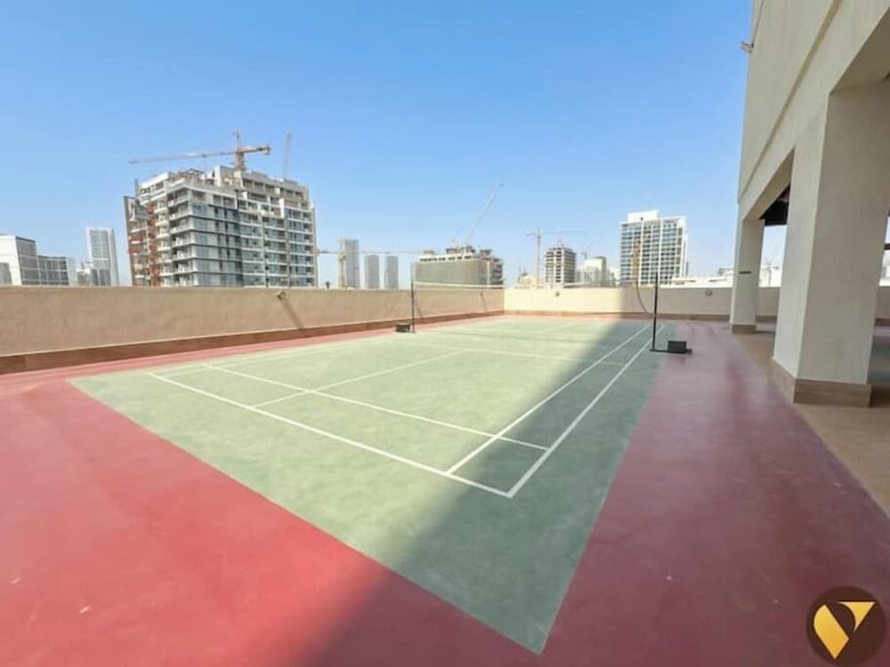 JVC Apart Pool Jogging Track & PlayArea