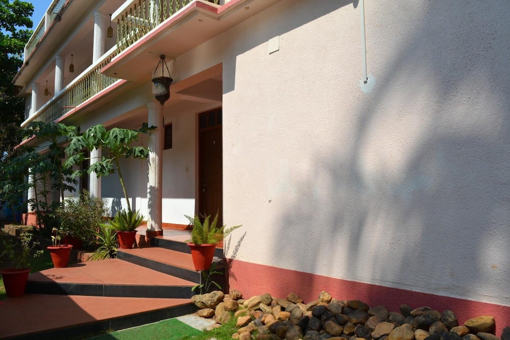 Pebbles Guesthouse