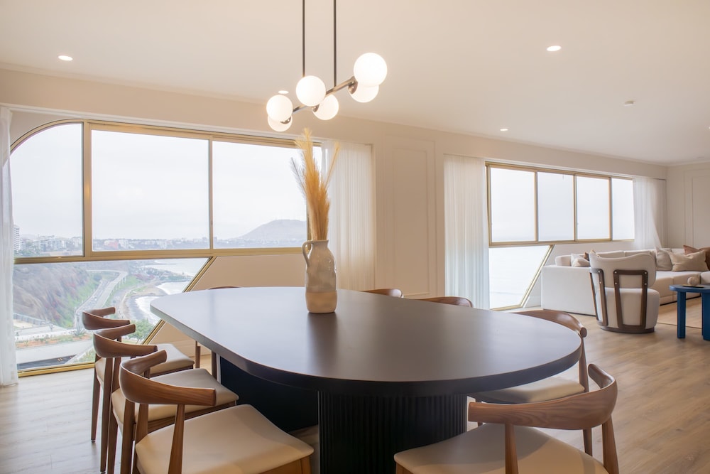 w Radiant 3BR With Great Deco in Miraflores