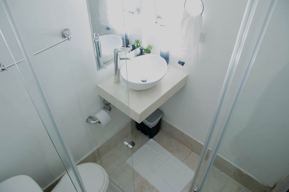 2BR APARTMENT IN THE WALLED CITY