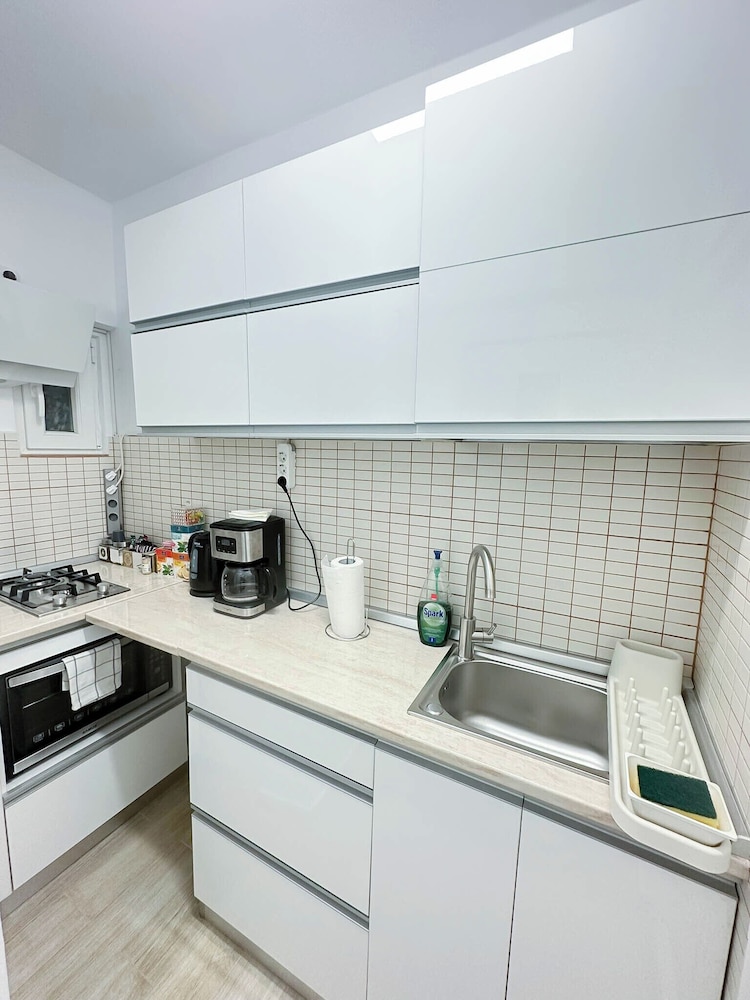 Sunrise Apartments City Center