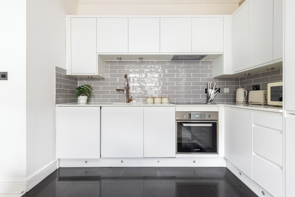 Beautiful 2 bed in Walthamstow