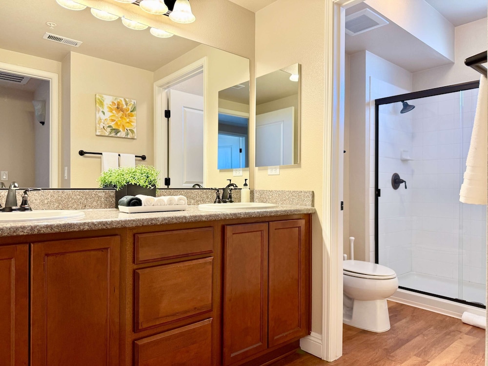 New Cozy Stylish 1BR With Heated Pool Relaxing Spa Sauna
