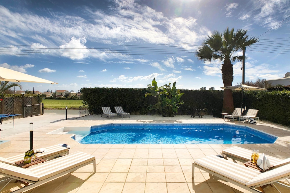 Villa Silverline