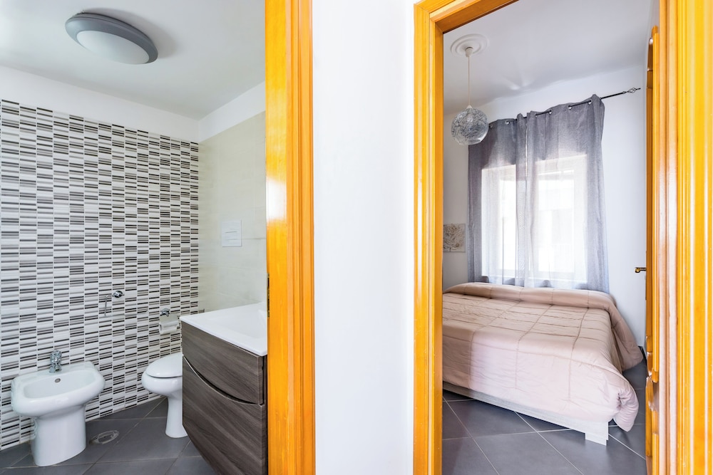Revolutionary Apartment Near Duomo Station
