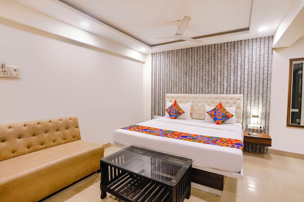 Fabhotel Arsh Executive Inn