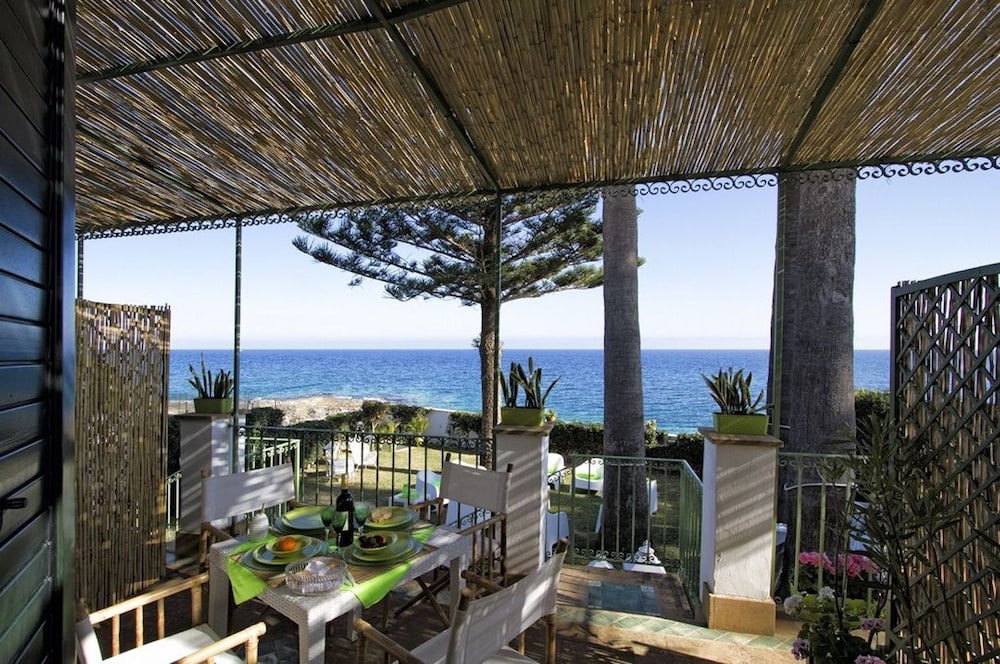 Elegant Villa by Fontane Bianche - Beahost Rentals