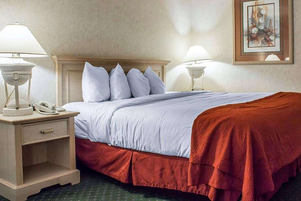 La Quinta Inn & Suites by Wyndham Safford Copper Valley view 2