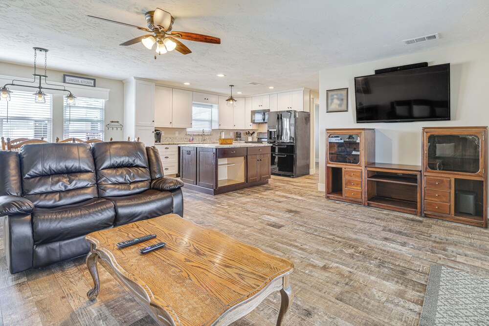 Serene Hughson Vacation Rental w/ Shared Pool