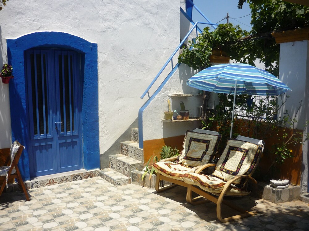 Traditional Villa 7 Mins Drive From Haraki Beach view 2