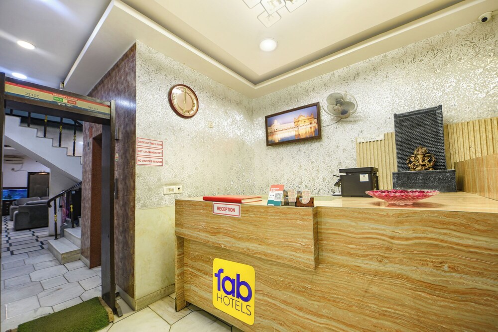 Fabhotel Delhi Darbar