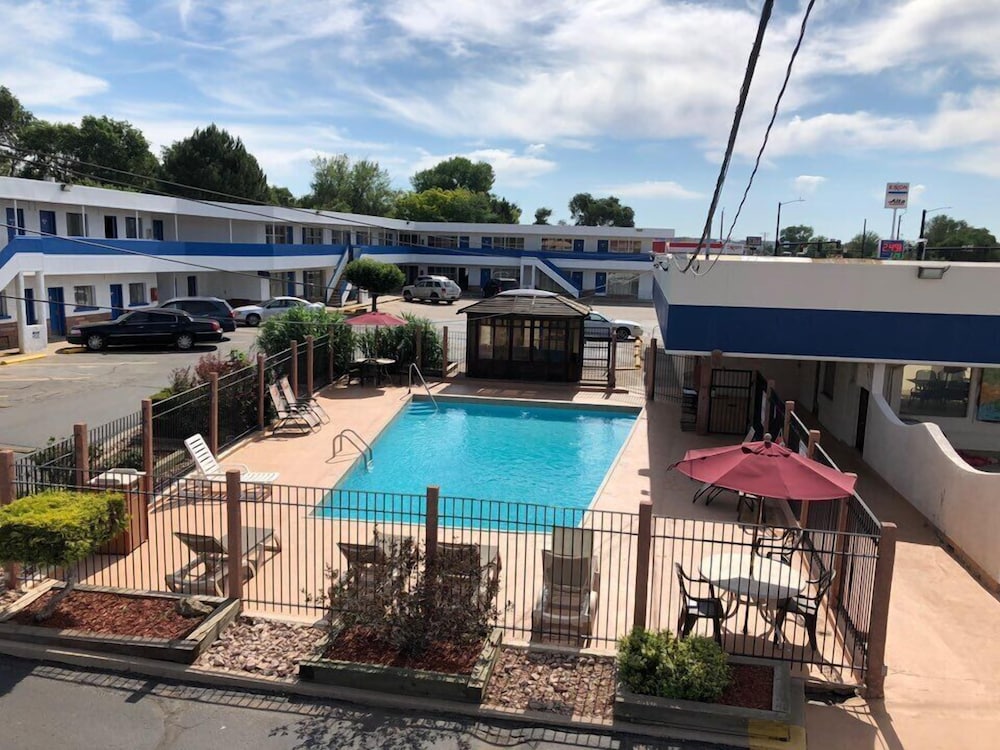 Canon City Vacations - Motel 6 Canon City, CO - Property Image 1